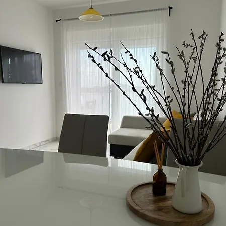 Juric * Brodarica (Sibenik-Knin)